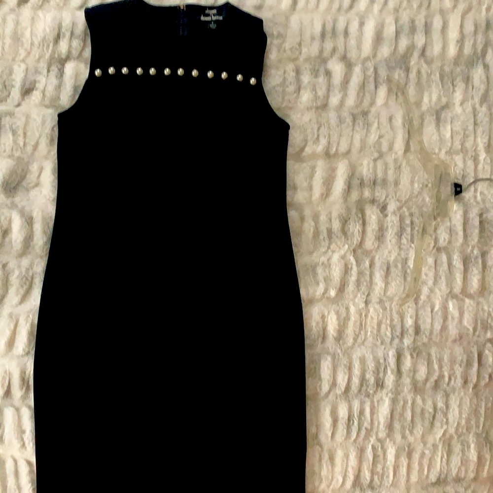 Sleeveless dress